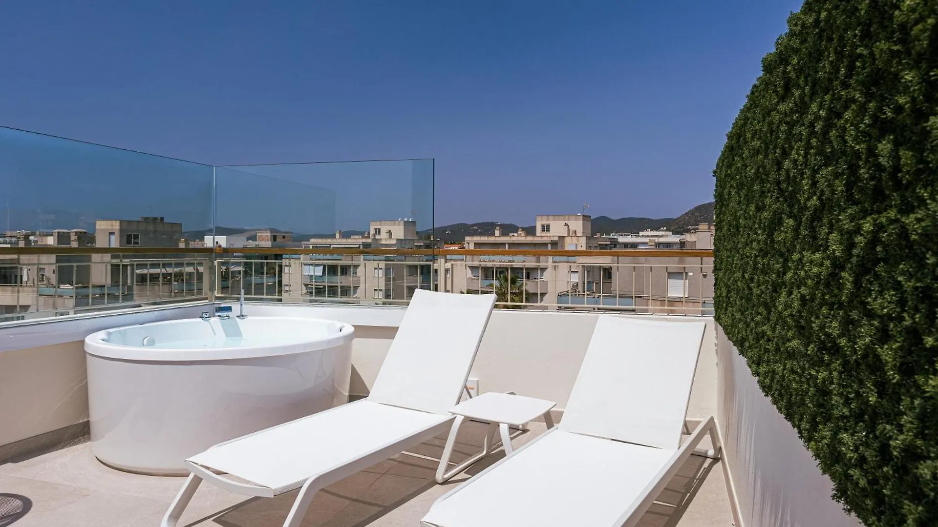 Malacosta Sky Suites - Mc Apartments Ibiza 0*, Ibiza stad Spanien